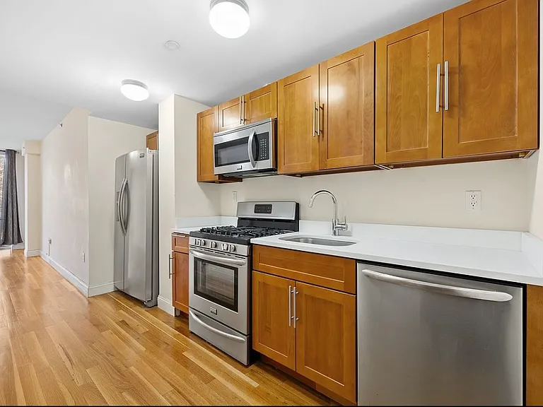 2068 Ocean Ave #3 — Photo 15