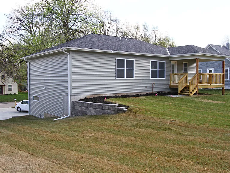 4105 J St — Photo 31