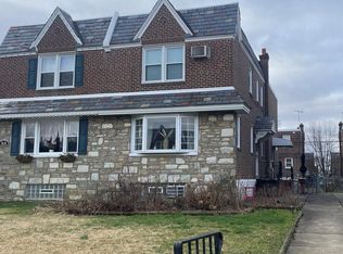 916 Friendship St, Philadelphia, PA 19111