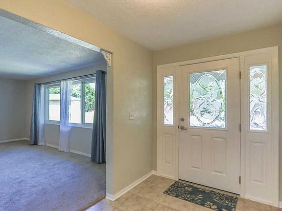 4th image of 62 Carrolwood Cir