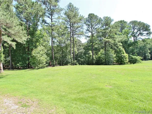 4 Ute Rd #4, Kilmarnock, VA 22482