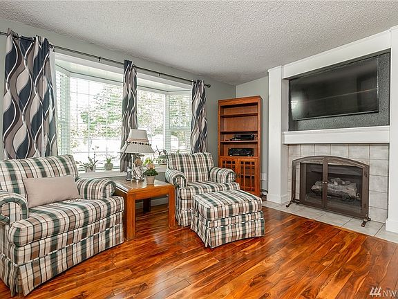 4th image of 16116 17th Avenue Ct E