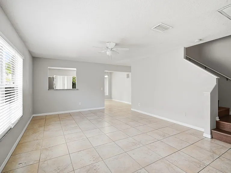 10310 Lakeside Vista Dr — Photo 16