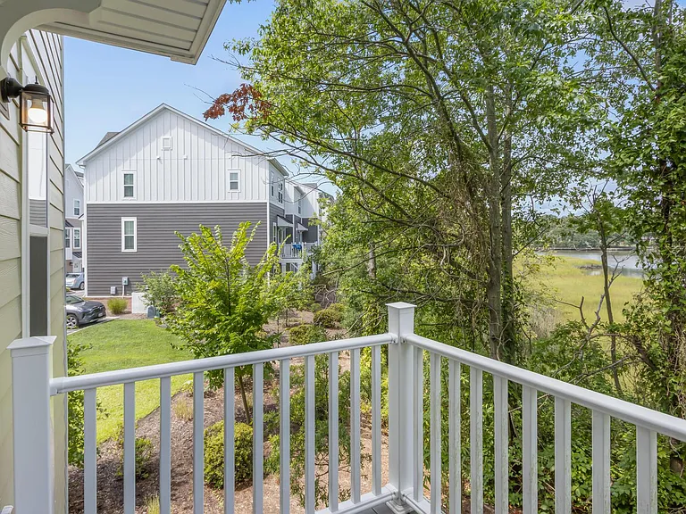 446 Westport St — Photo 14