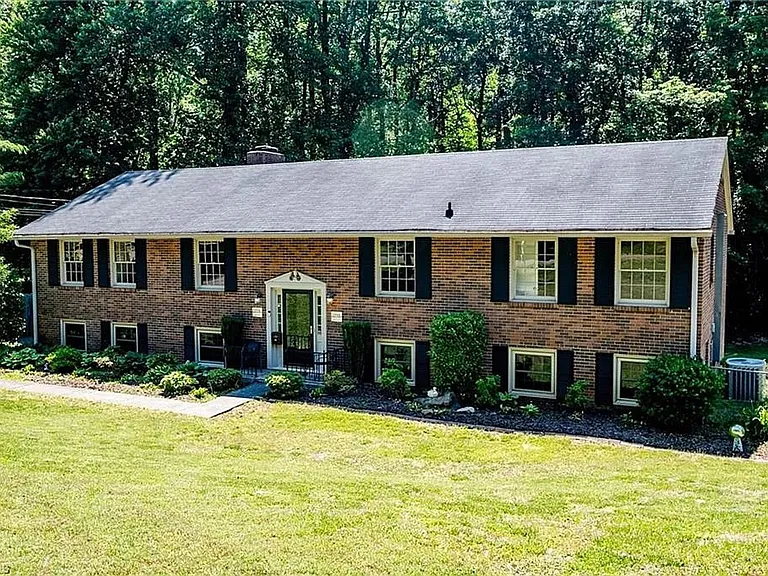3230 Kinnamon Rd — Photo 12