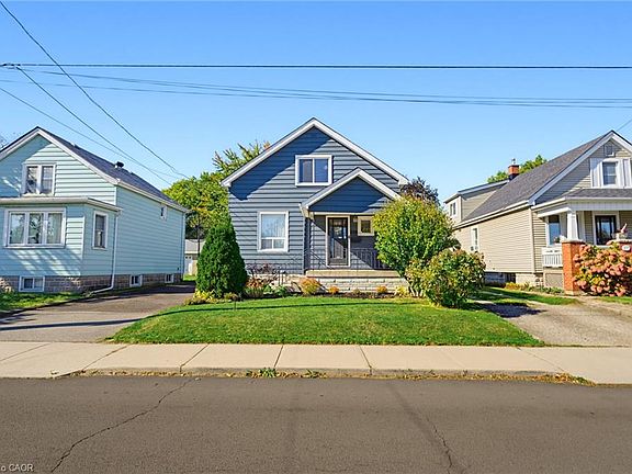 2nd image of 206 Craigroyston Rd