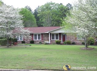 220 Pinehurst Dr, Dublin, GA 31021