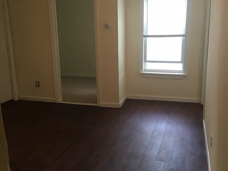 4 Gates St #3R — Photo 8