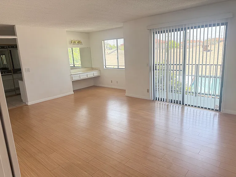 511 N McPherrin Ave #A — Photo 6