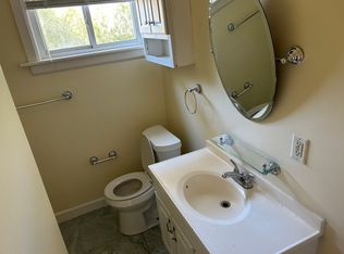 24 E Victory Dr #B, Savannah, GA 31405