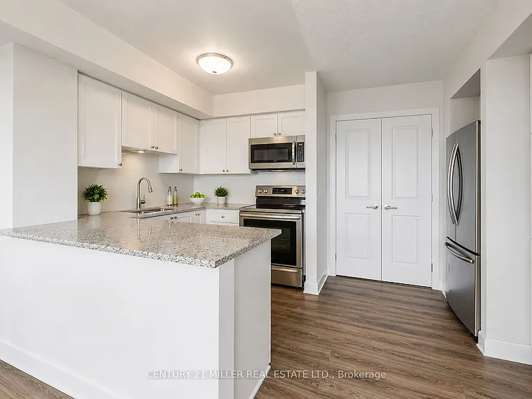 125 Village Green Sq #3803 — Photo 15