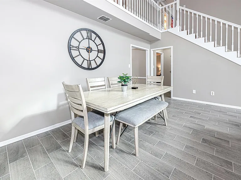 1807 Saddlecreek Dr — Photo 17