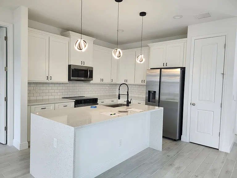 4808 Seagrape Dr — Photo 4