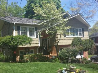 204 Woodbridge Ave, Metuchen, NJ