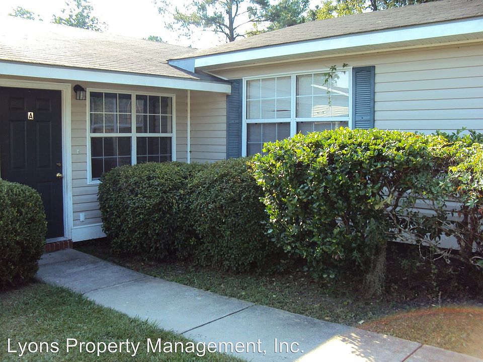 1st image of 7 Shanna Cir APT A