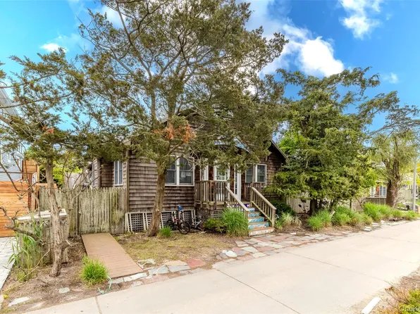 748 Ocean Breeze, Ocean Beach, NY 11770