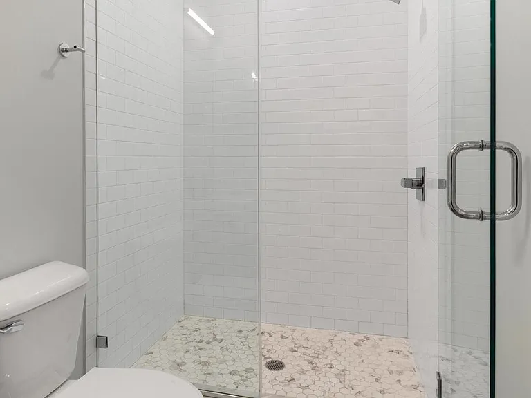 257 N 3rd St #3 — Photo 12