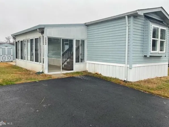 7502 Biscayne Bay Blvd, Middle River, MD 21220