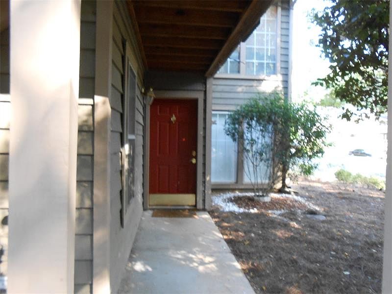 1st image of 1105 Country Park Dr SE