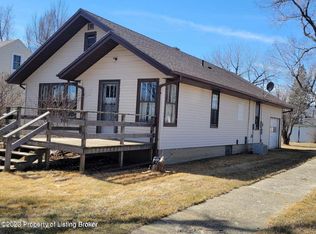 701 2nd Ave W, Lemmon, SD 57638
