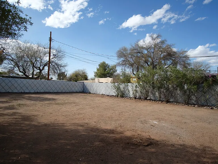 919 N Catalina Ave — Photo 21