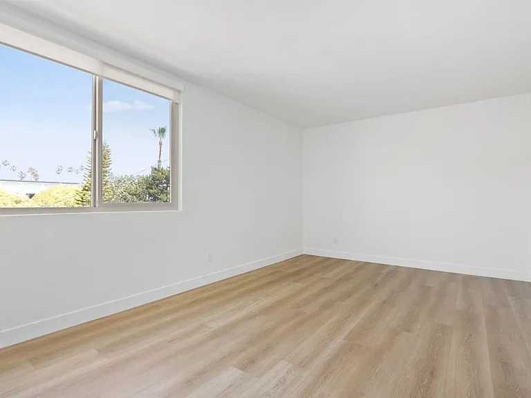801 2nd Street — Photo 17