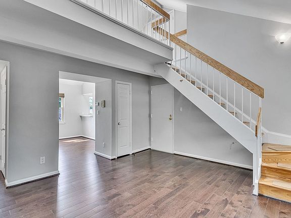4th image of 525 Bashford Ln APT 5