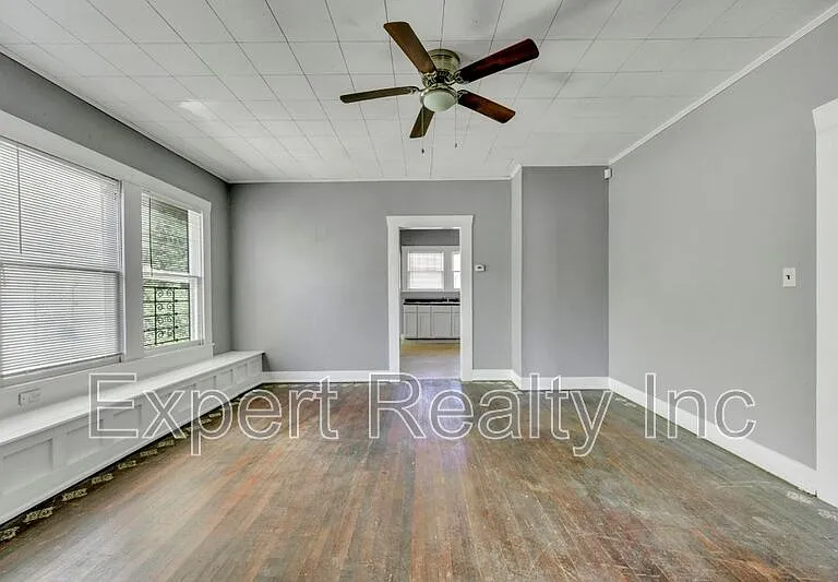 608 5th Ave — Photo 5
