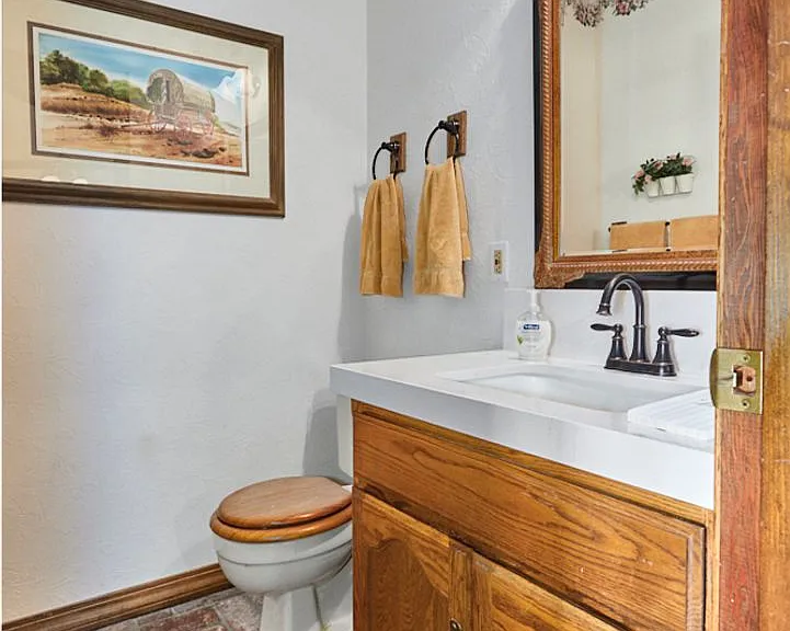 13565 Pyramid Dr — Photo 16