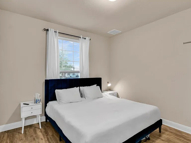 129 Birkshire Dr — Photo 16
