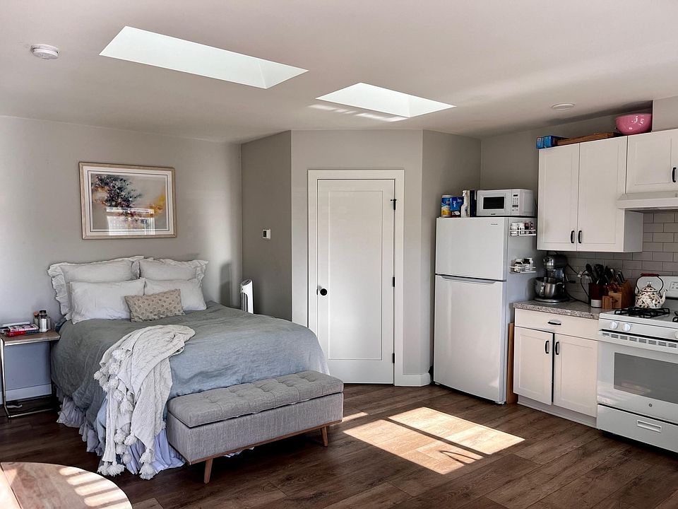 1st image of 394 Pismo St