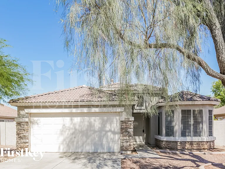 14944 N 133rd Dr — Photo 1