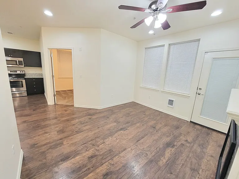 J0442 - Provi — Photo 22