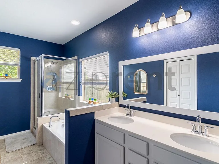 1404 Jenkins Bnd — Photo 9