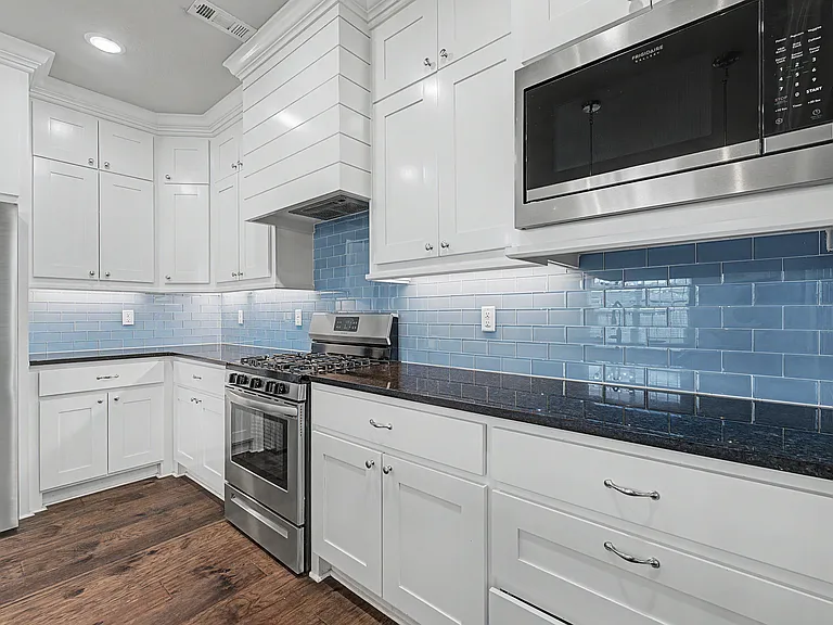431 Linda Ln — Photo 13