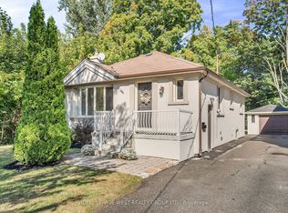 44 Westglen Cres, Toronto, ON M9B 4R1