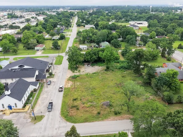 0 N Thomason St, Willis, TX 77378