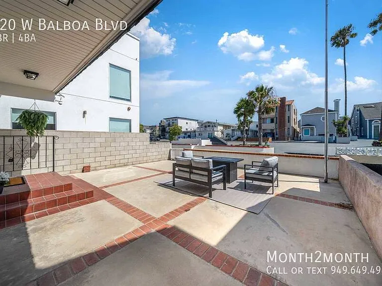 920 W Balboa Blvd — Photo 26