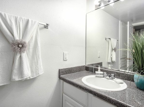 La Serena Apartments | 4343 S Shaver St, Pasadena, TX