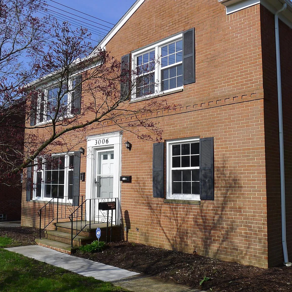 3006 Warrensville Center Rd — Photo 1