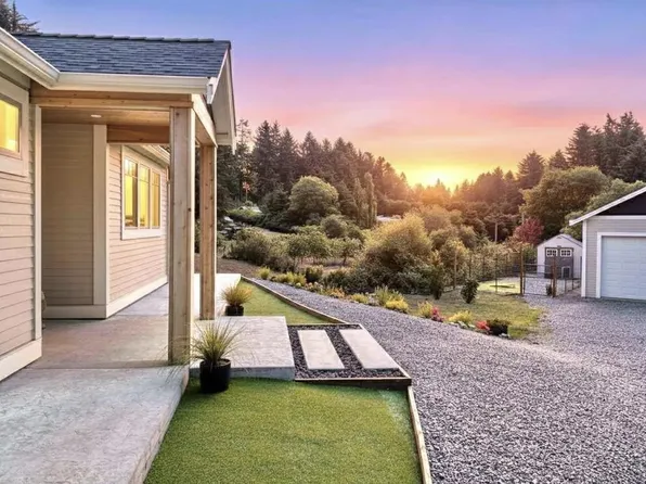 1830 Dixie Ln, McKinleyville, CA 95519