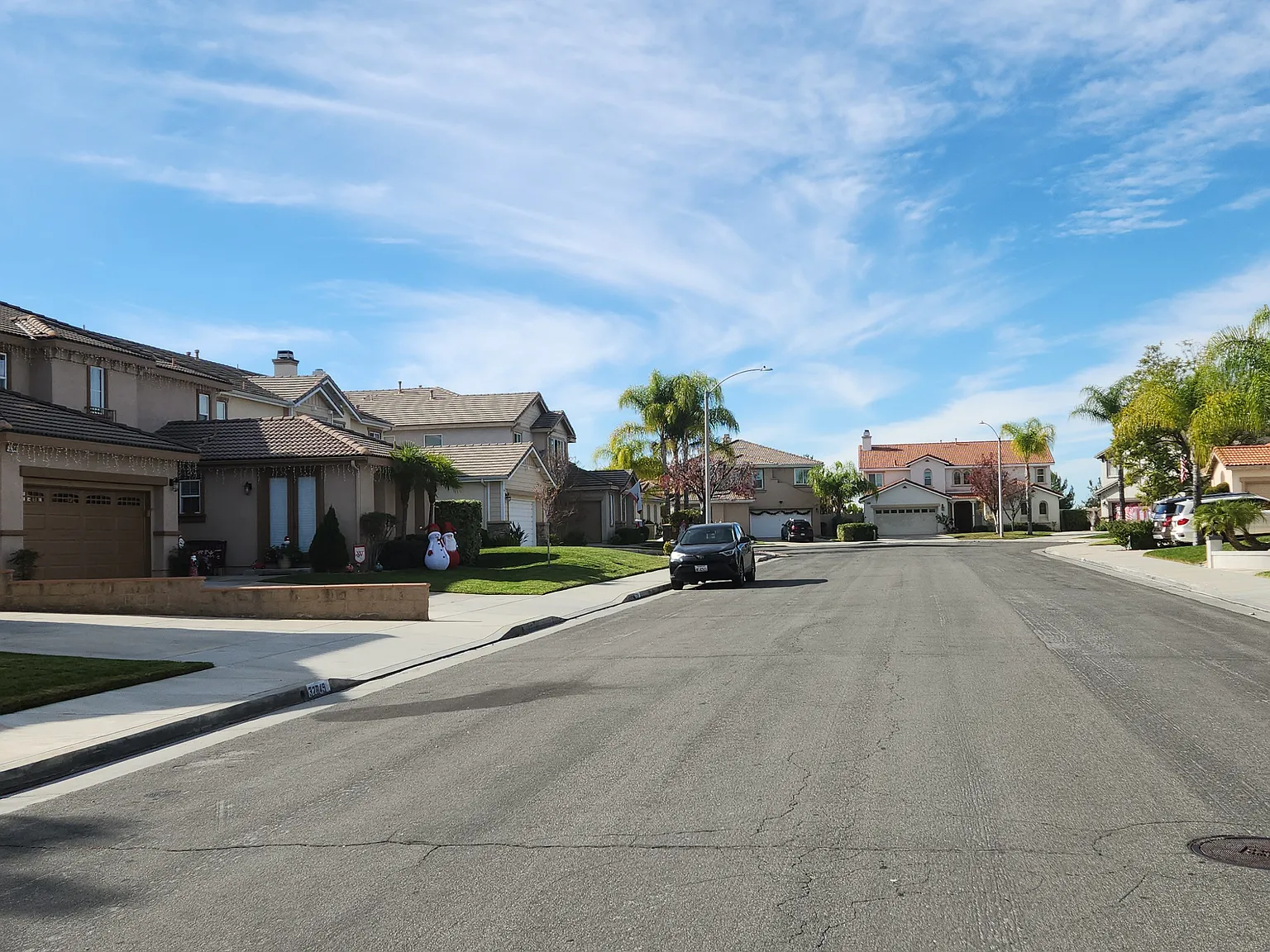 5 bed, 4310 sqft, $4,750 — Photo 2