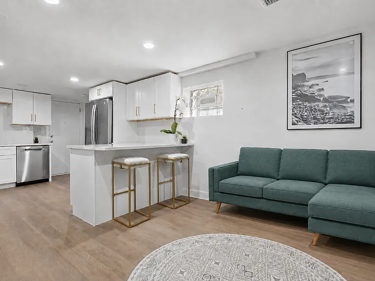 1806 N Richmond St #G — Photo 1