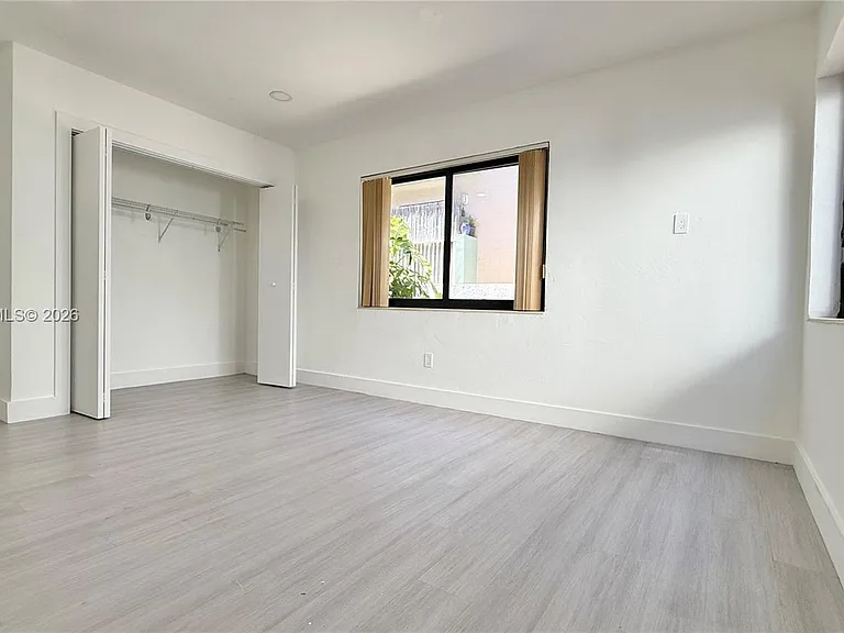 609 Lenox Ave #2 — Photo 8