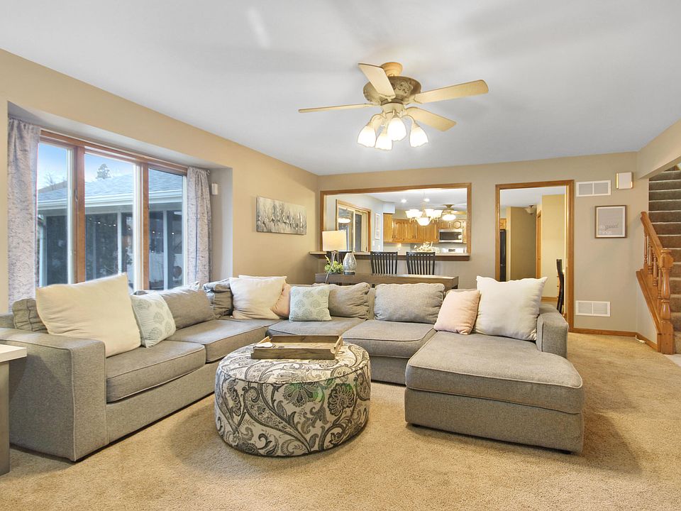 1421 Lakeview Dr, Schererville, IN 46375 | Zillow