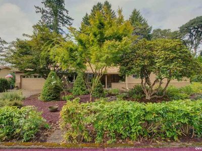 328 Weiby Ave, Silverton, OR, 97381