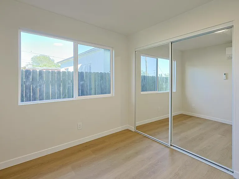 5740 Midwick St — Photo 12
