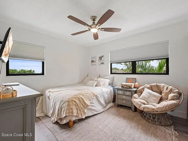 340 Greenway Ave — Photo 17