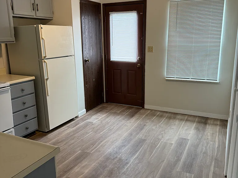 5216 Collier Ct #A — Photo 2