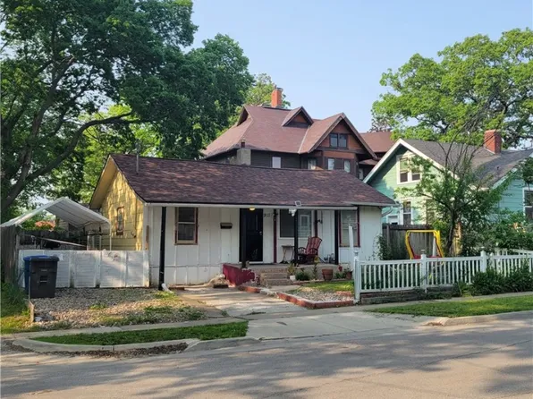 911 Franklin Ave, Des Moines, IA 50314